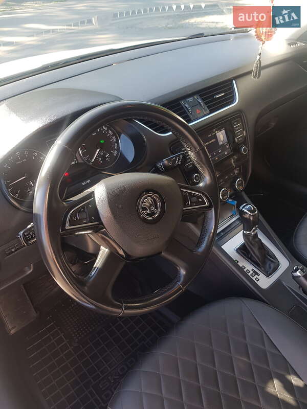 Универсал Skoda Octavia 2015 в Виннице