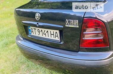 Хэтчбек Skoda Octavia 2004 в 