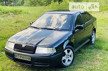 Хэтчбек Skoda Octavia 2004 в 