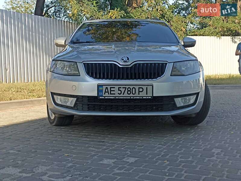 Універсал Skoda Octavia 2013 в Дніпрі