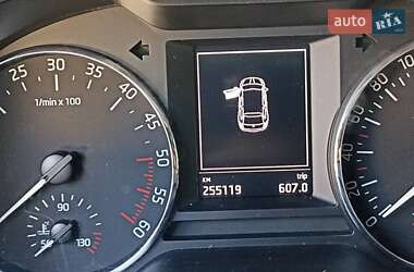 Універсал Skoda Octavia 2013 в Дніпрі