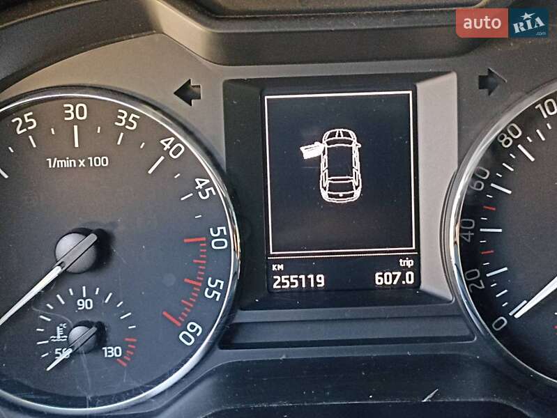 Універсал Skoda Octavia 2013 в Дніпрі