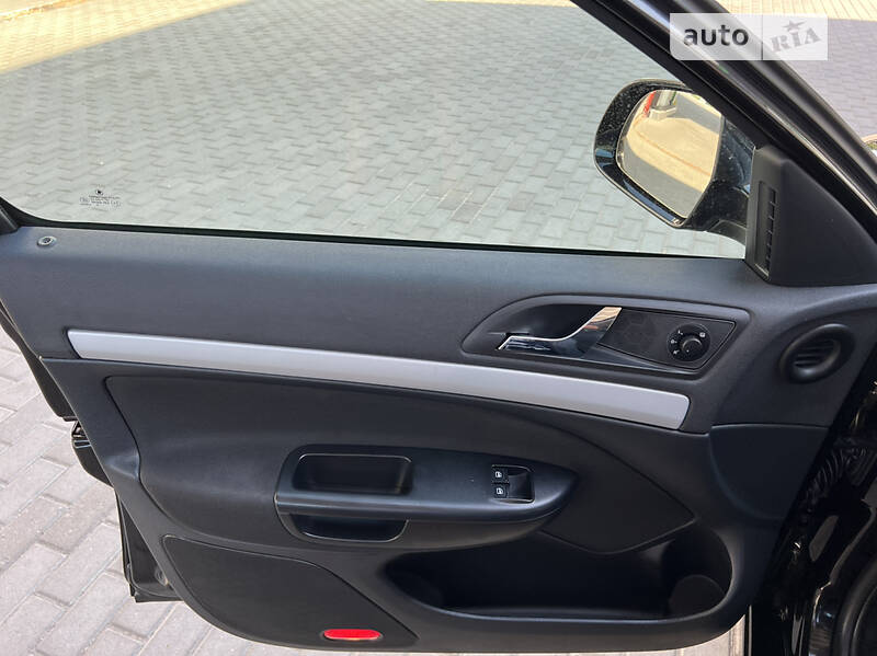 Хетчбек Skoda Octavia 2010 в Житомирі