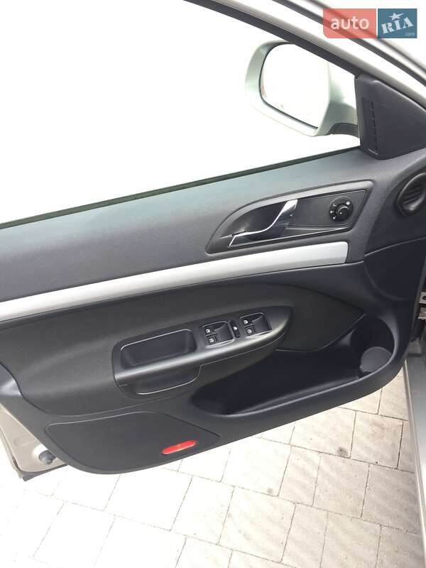 Универсал Skoda Octavia 2012 в Львове