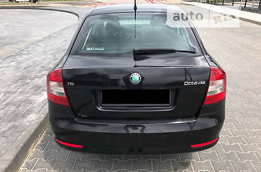Хэтчбек Skoda Octavia 2010 в 
