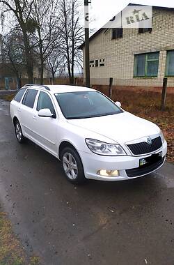 Универсал Skoda Octavia 2011 в Вараше