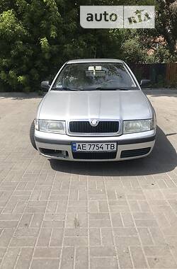 Лифтбек Skoda Octavia 2003 в Днепре