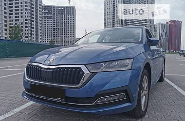 Лифтбек Skoda Octavia 2021 в Киеве