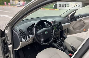 Седан Skoda Octavia 2007 в Львове