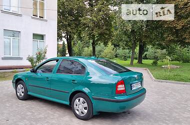 Лифтбек Skoda Octavia 2002 в Луцке