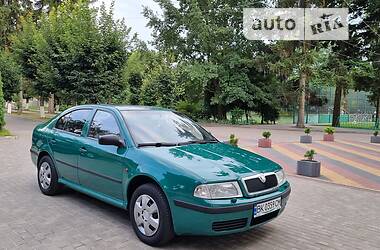 Лифтбек Skoda Octavia 2002 в Луцке