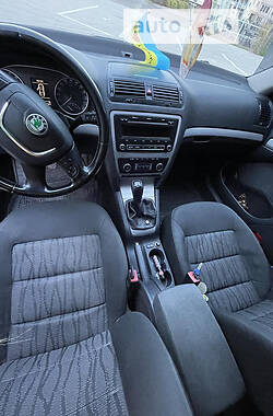 Универсал Skoda Octavia 2010 в Тячеве