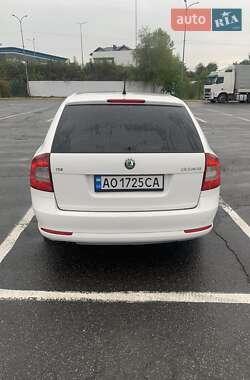 Универсал Skoda Octavia 2011 в Ужгороде