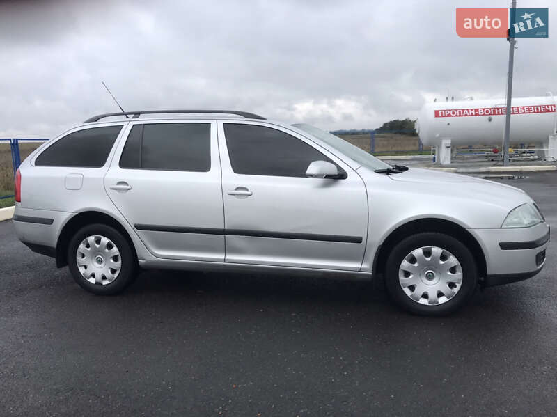 Универсал Skoda Octavia 2006 в Гайвороне