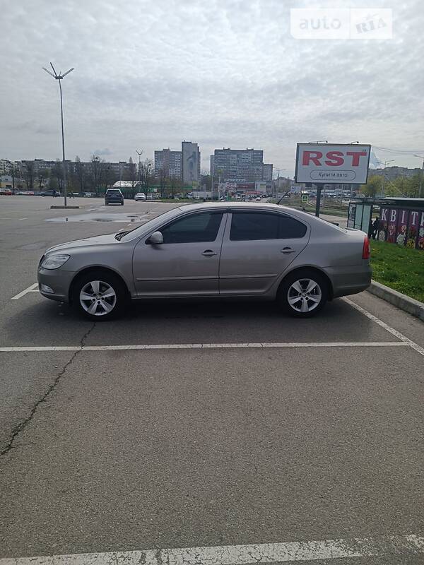 Лифтбек Skoda Octavia 2012 в Киеве