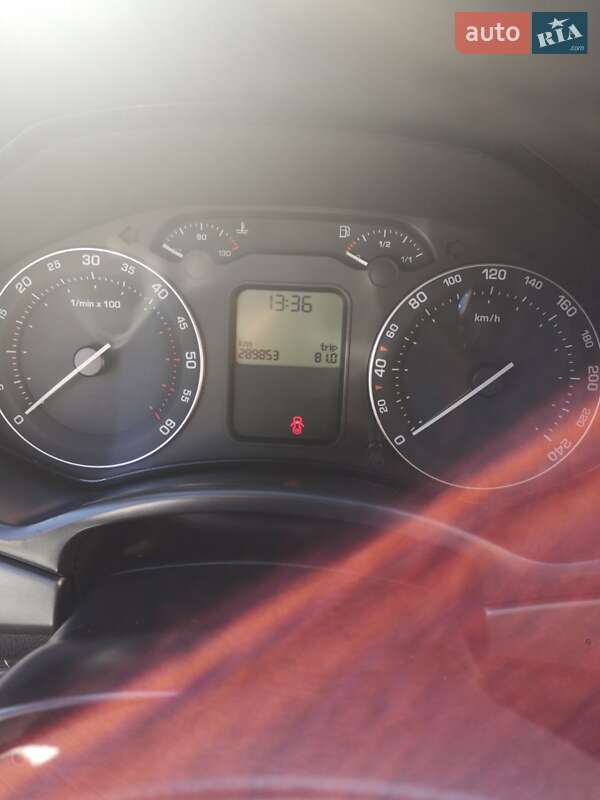 Лифтбек Skoda Octavia 2008 в Ровно