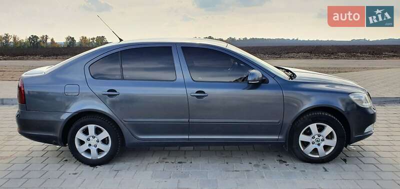 Лифтбек Skoda Octavia 2009 в Смеле фото 4 Лифтбек Skoda Octavia 2009 в Смеле