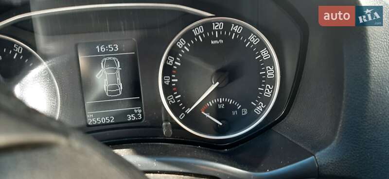 Лифтбек Skoda Octavia 2012 в Кропивницком