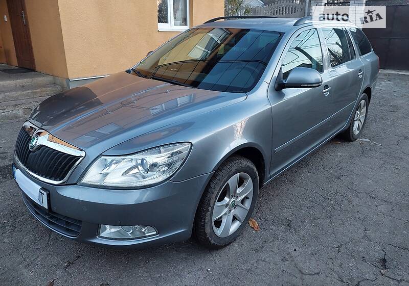 Универсал Skoda Octavia 2012 в Лозовой