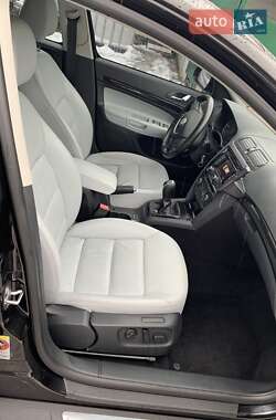 Универсал Skoda Octavia 2011 в 
