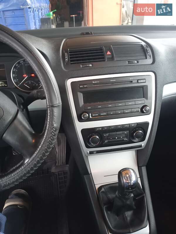 Универсал Skoda Octavia 2010 в Житомире фото 6 Универсал Skoda Octavia 2010 в Житомире