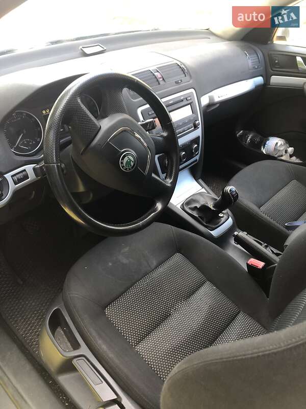 Універсал Skoda Octavia 2011 в Житомирі