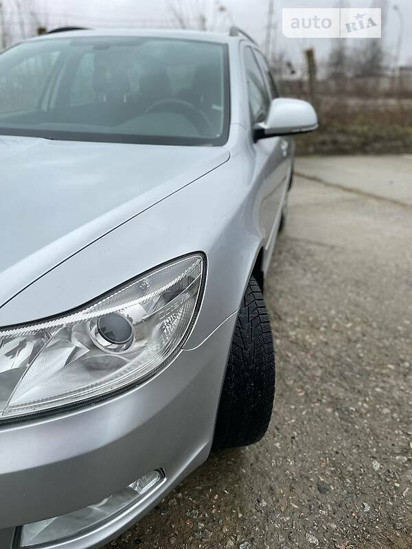 Универсал Skoda Octavia 2012 в Южноукраинске