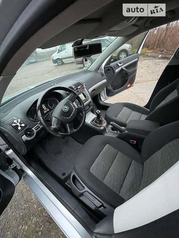 Универсал Skoda Octavia 2012 в Южноукраинске