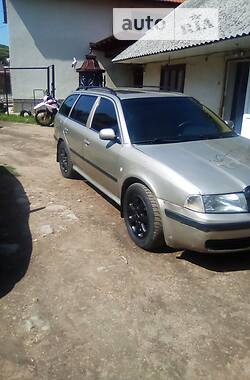 Универсал Skoda Octavia 2000 в Тячеве