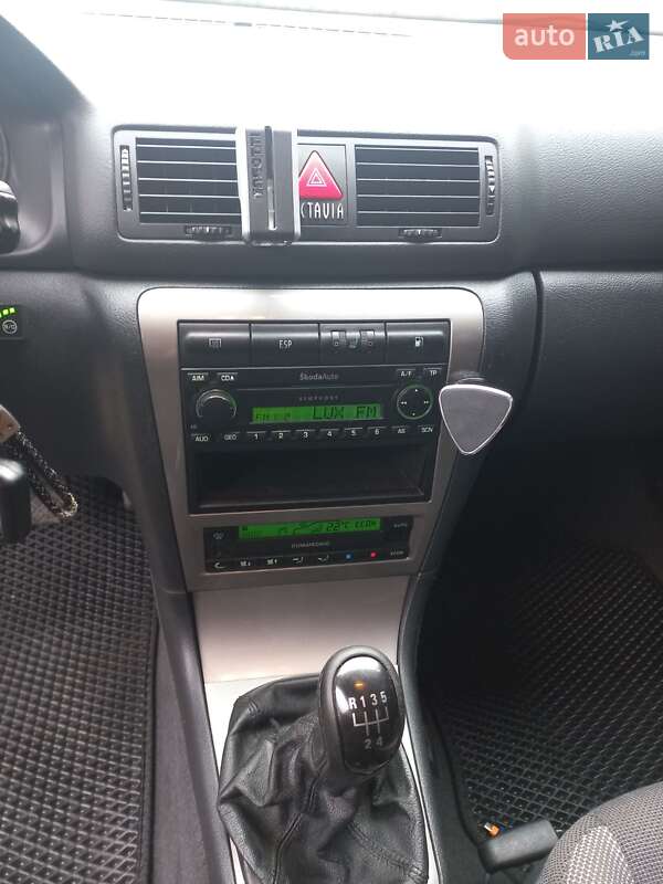Универсал Skoda Octavia 2003 в Полтаве