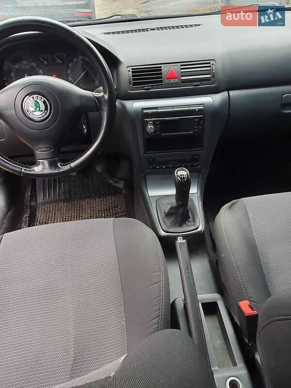 Ліфтбек Skoda Octavia 2006 в Дніпрі