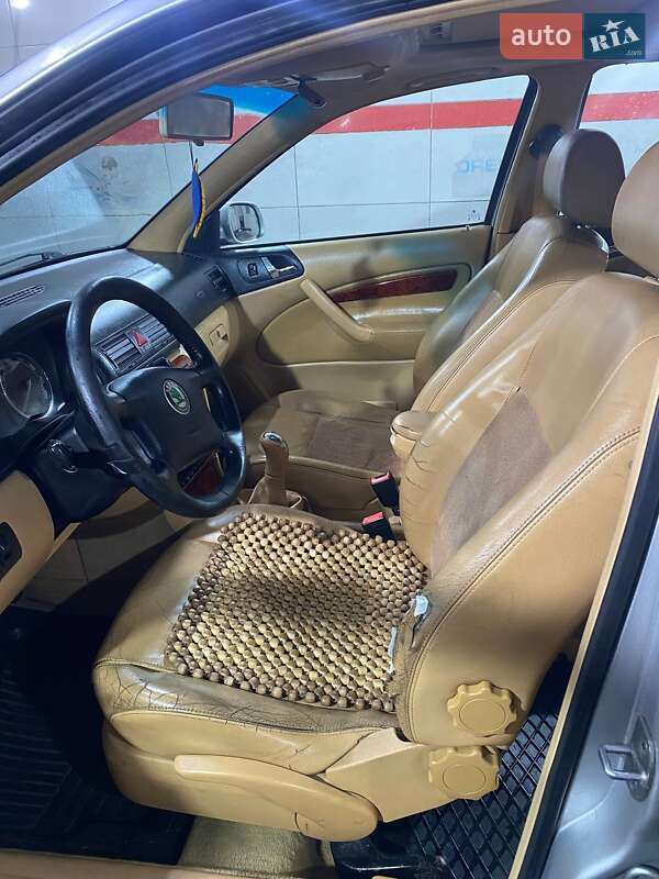 Ліфтбек Skoda Octavia 2000 в Львові