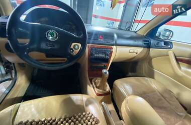 Лифтбек Skoda Octavia 2000 в 