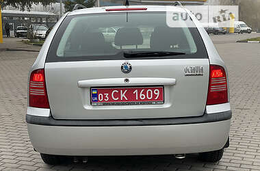 Универсал Skoda Octavia 2003 в Ровно