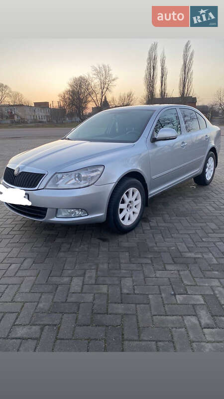 Лифтбек Skoda Octavia 2010 в Каменском