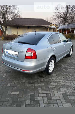 Лифтбек Skoda Octavia 2010 в Каменском