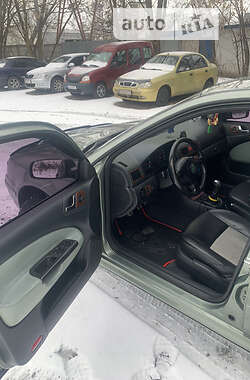 Лифтбек Skoda Octavia 2002 в Киеве