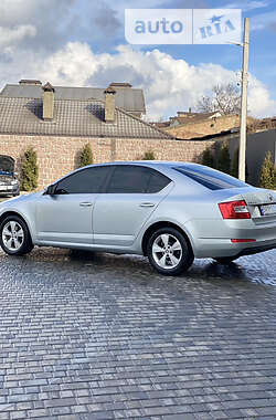 Лифтбек Skoda Octavia 2013 в Кропивницком