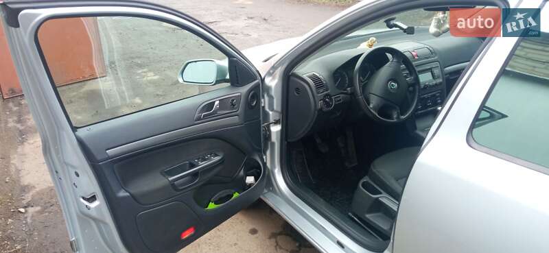Ліфтбек Skoda Octavia 2008 в Луцьку фото 4 Ліфтбек Skoda Octavia 2008 в Луцьку