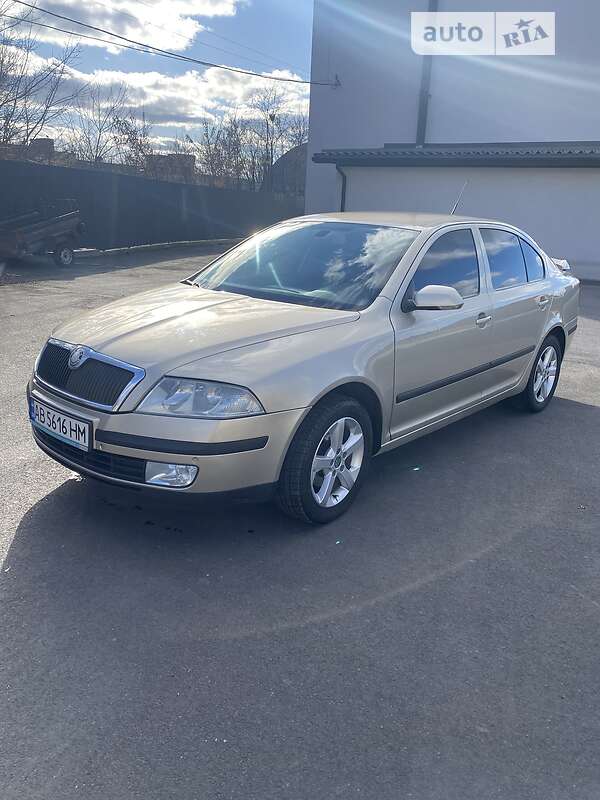 Лифтбек Skoda Octavia 2005 в 