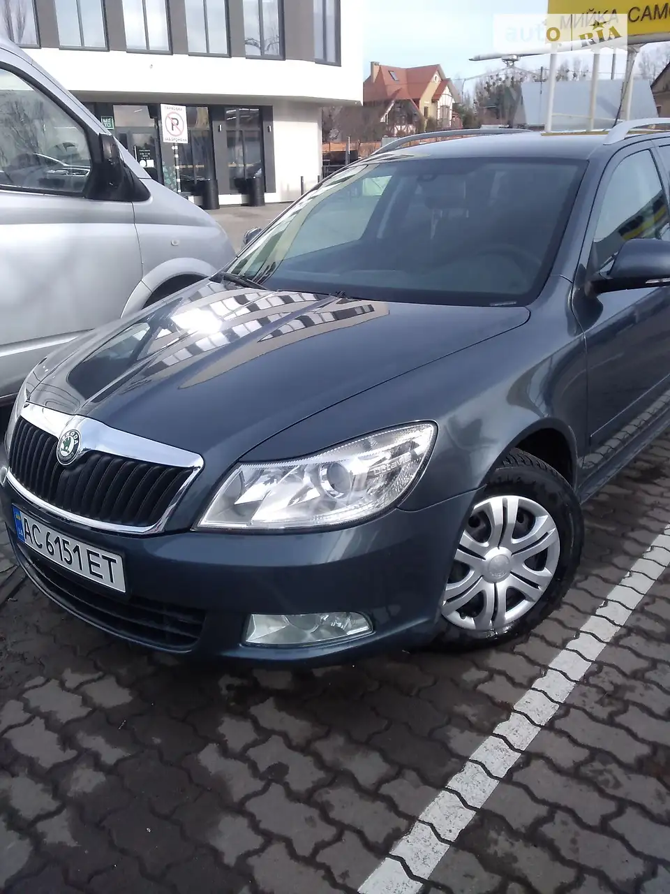 2010 Skoda Octavia - мініатюра 14