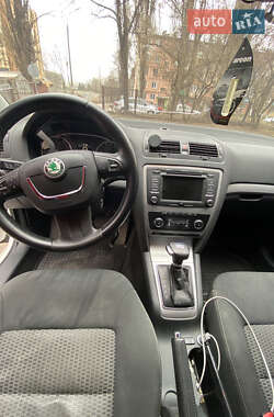 Лифтбек Skoda Octavia 2011 в 