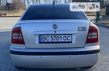 Лифтбек Skoda Octavia 2005 в 
