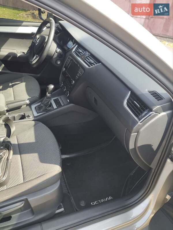 Лифтбек Skoda Octavia 2017 в Вольнянске фото 6 Лифтбек Skoda Octavia 2017 в Вольнянске