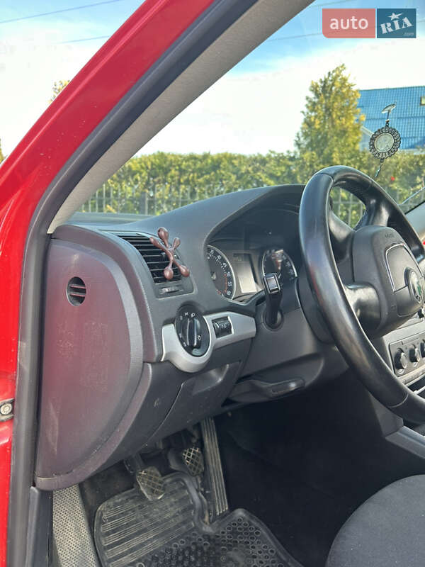 Універсал Skoda Octavia 2013 в Долині