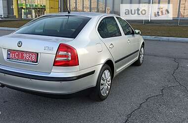 Лифтбек Skoda Octavia 2004 в Запорожье