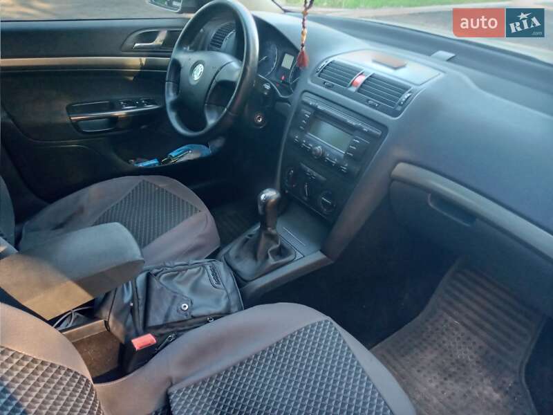 Ліфтбек Skoda Octavia 2008 в Володимирі