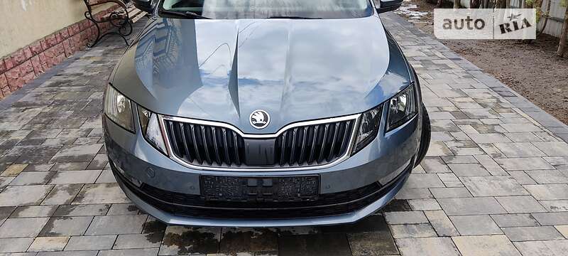 Універсал Skoda Octavia 2017 в Новояворівську