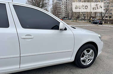 Лифтбек Skoda Octavia 2009 в Каменском