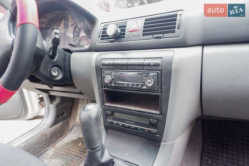 Лифтбек Skoda Octavia 2000 в Рахове